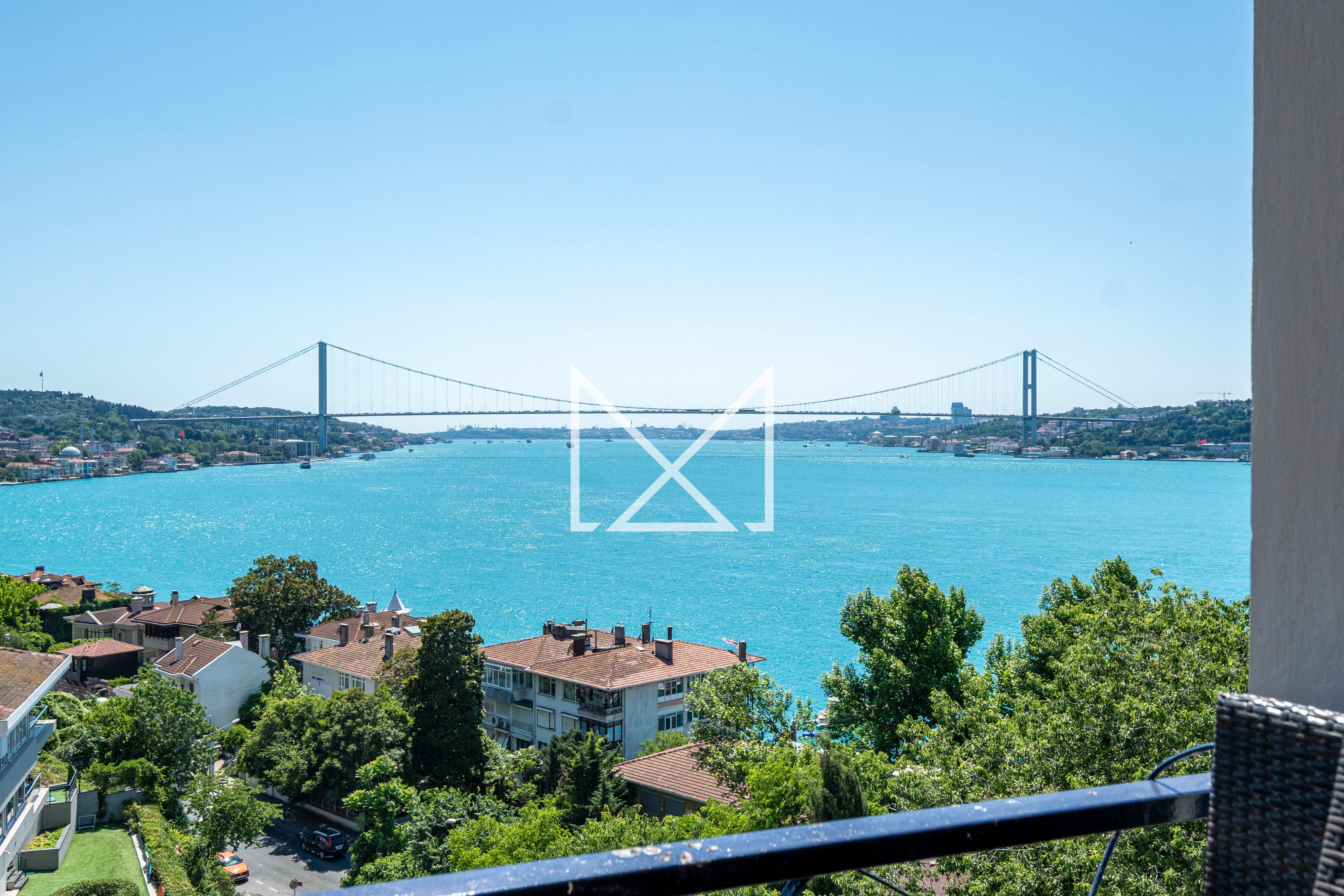 Çengelköy’de Eşsiz Deniz Manzaralı Kiralık Ara Kat Daire