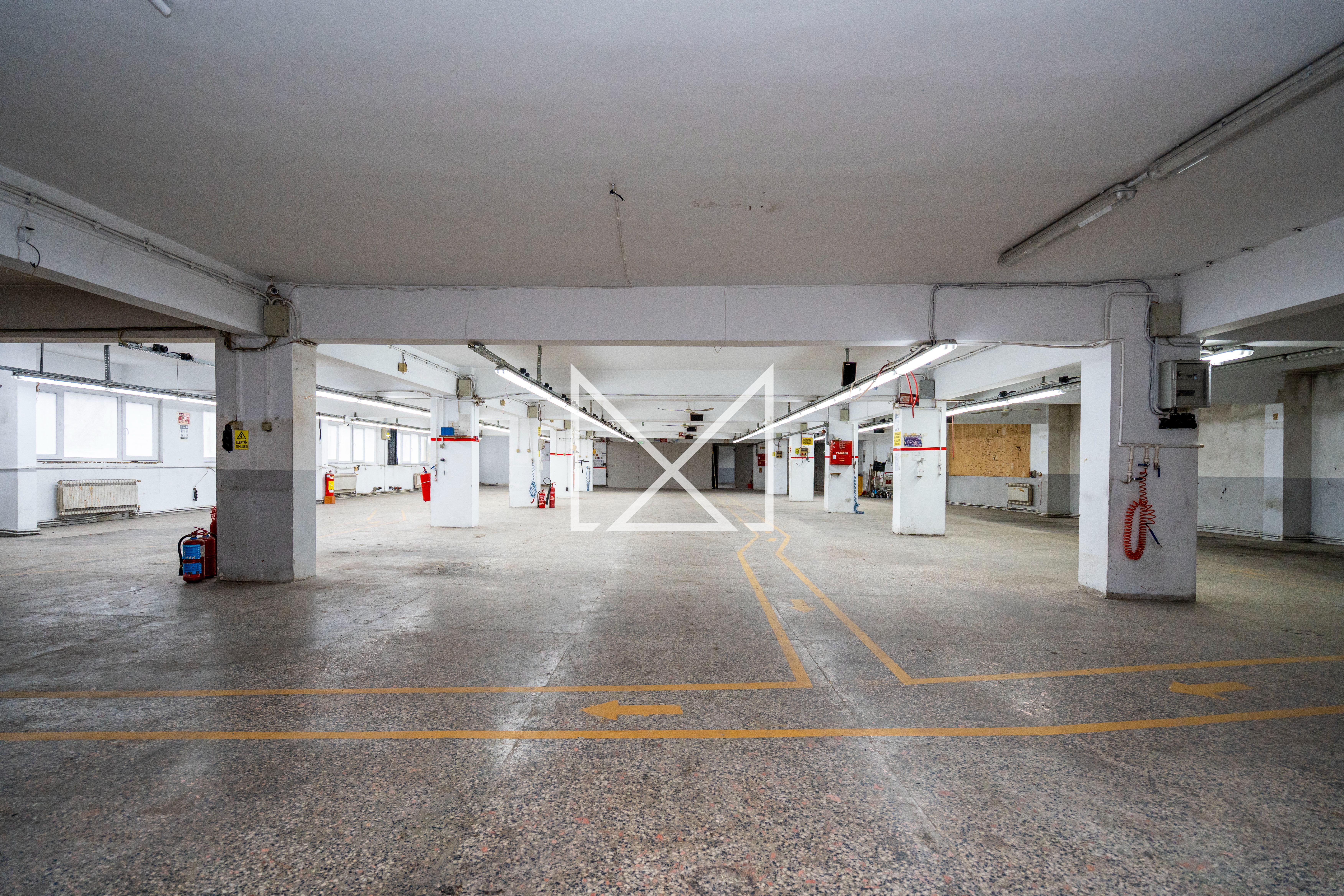 Dolapdere Caddesi’nde Araç Girişli 1.200 m2 Kiralık Depo