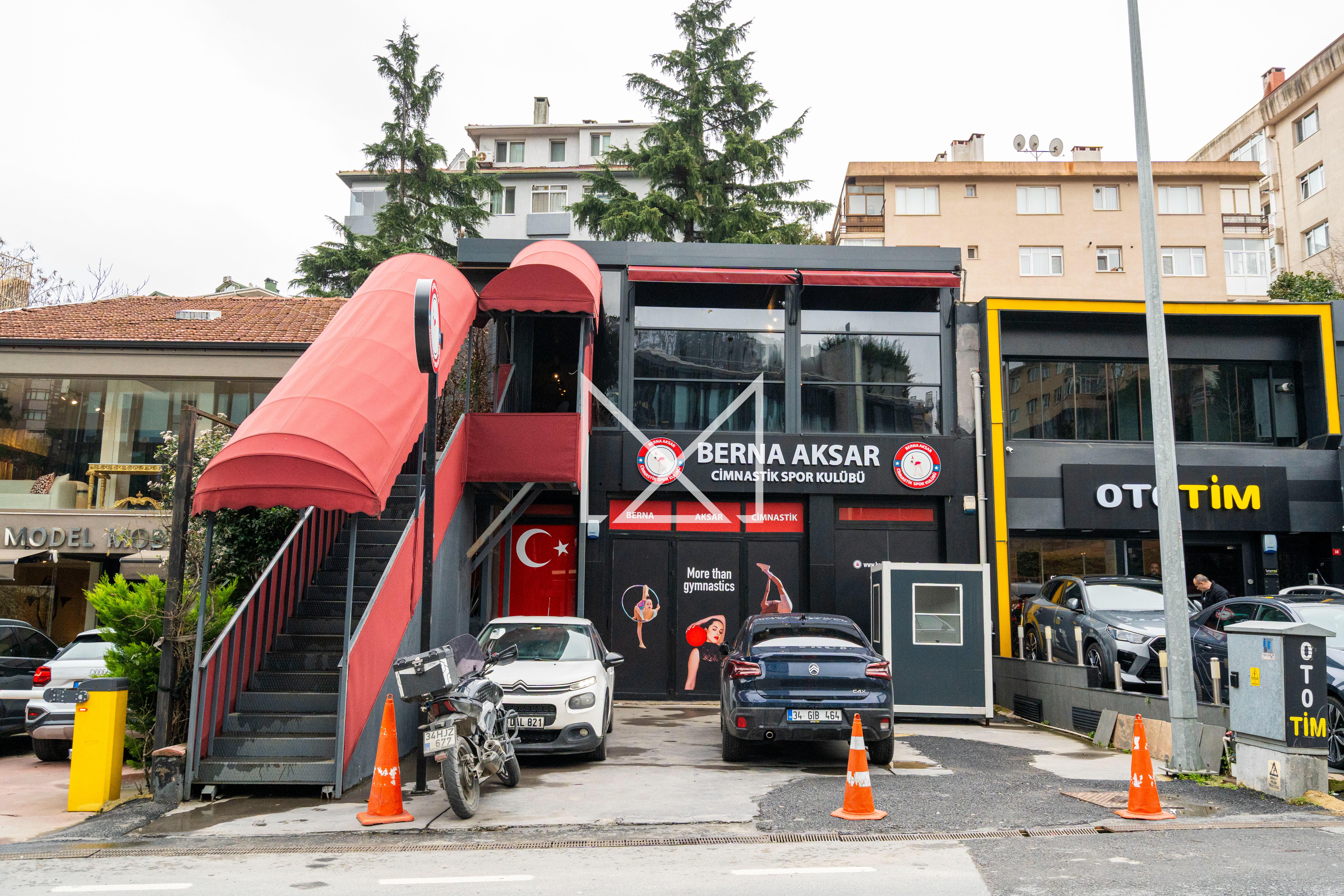 Etiler’de Cengiz Topel Cad. Üzerinde Kiralık Dükkan