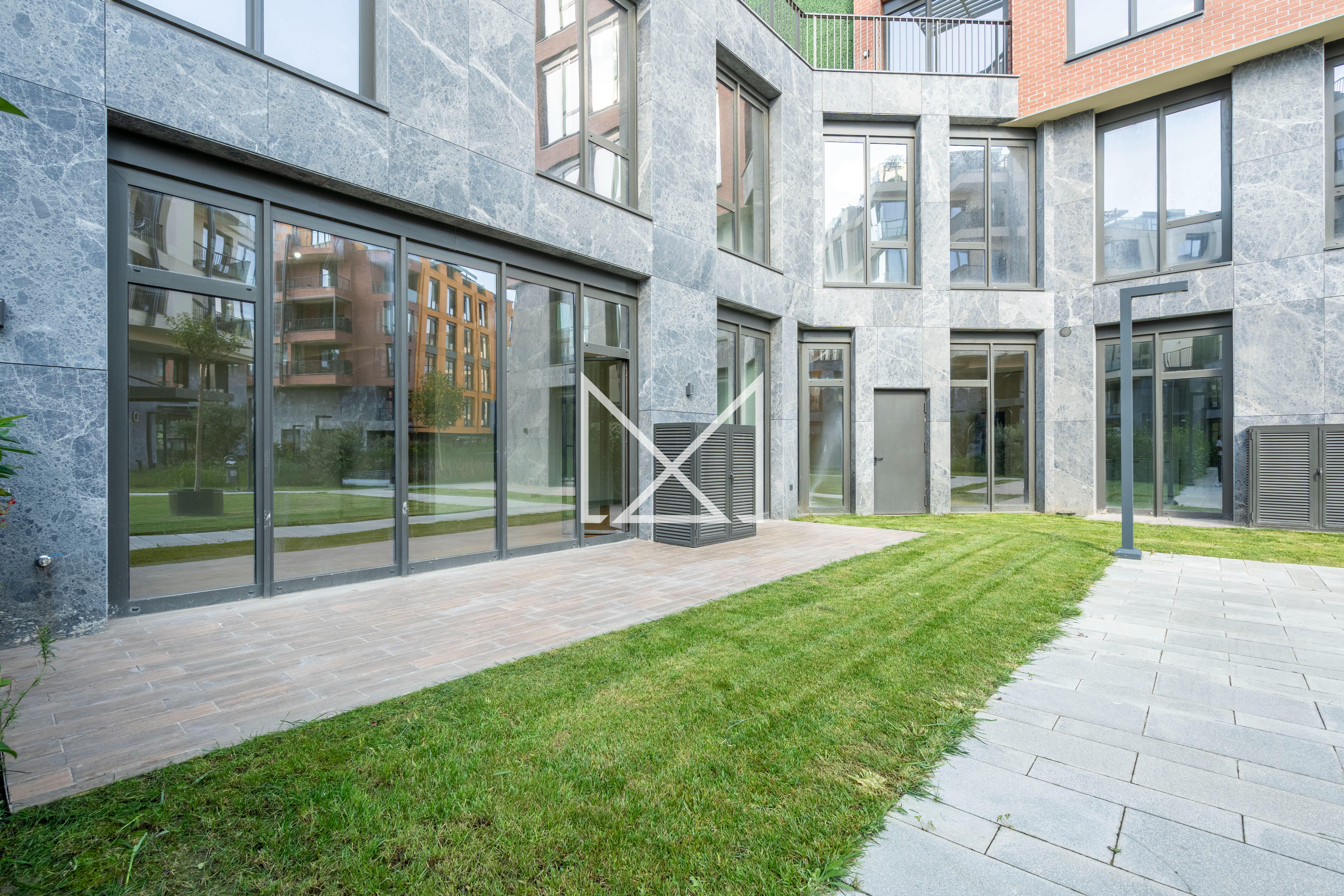 Seba Göktürk Evleri’nde Geniş Bahçeli Satılık Bahçe Dubleksi