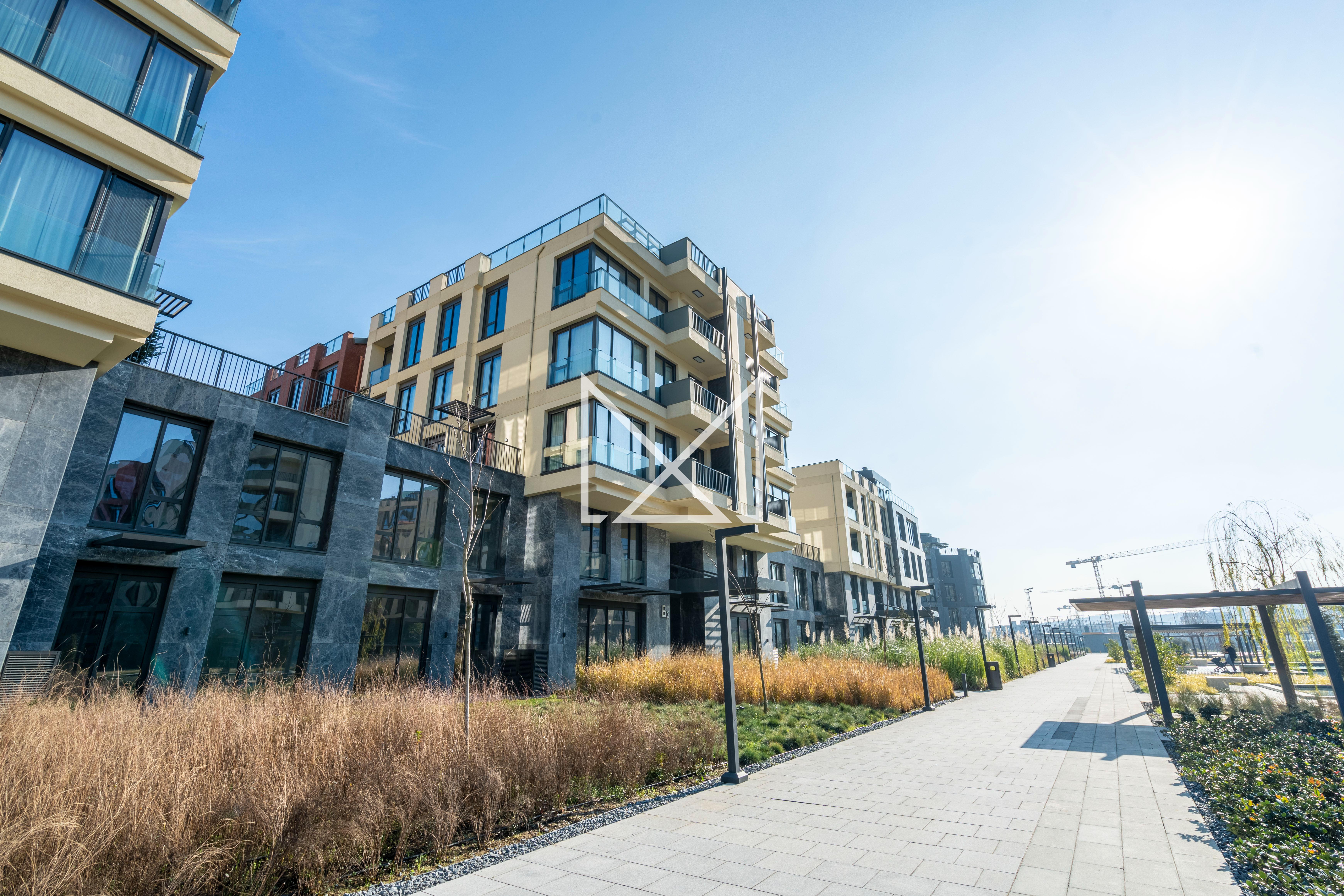 Seba Göktürk Evleri’nde Yan Teraslı Satılık Ara Kat Daire